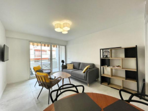 2 Chambres avec terrasse rénové - MARTINEZ